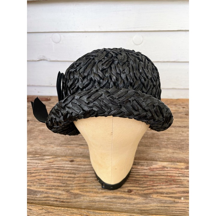 Vintage 1960s Black Raffia Straw Raffia Cloche' Womens Hat MOD