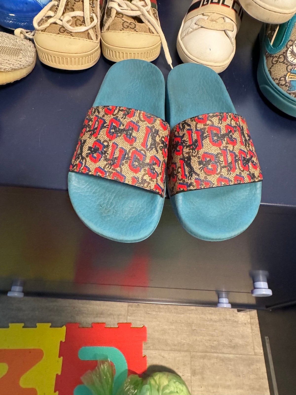 Kids Gucci slides