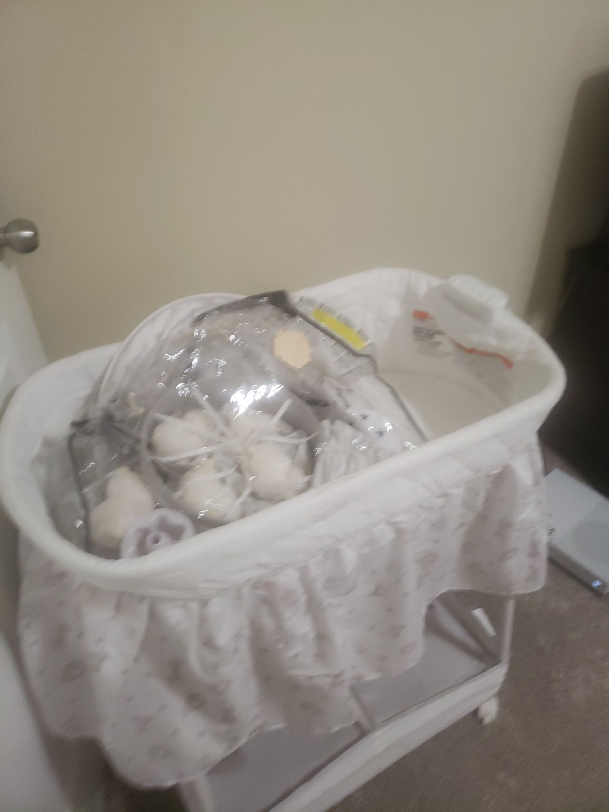 Bassinet & changing station