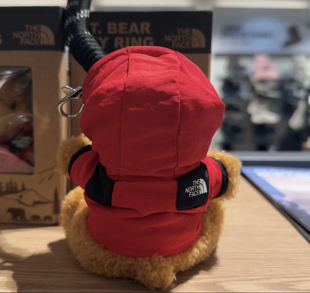 Brand new and unopened THE NORTH FACE MT. BEAR KEY RING