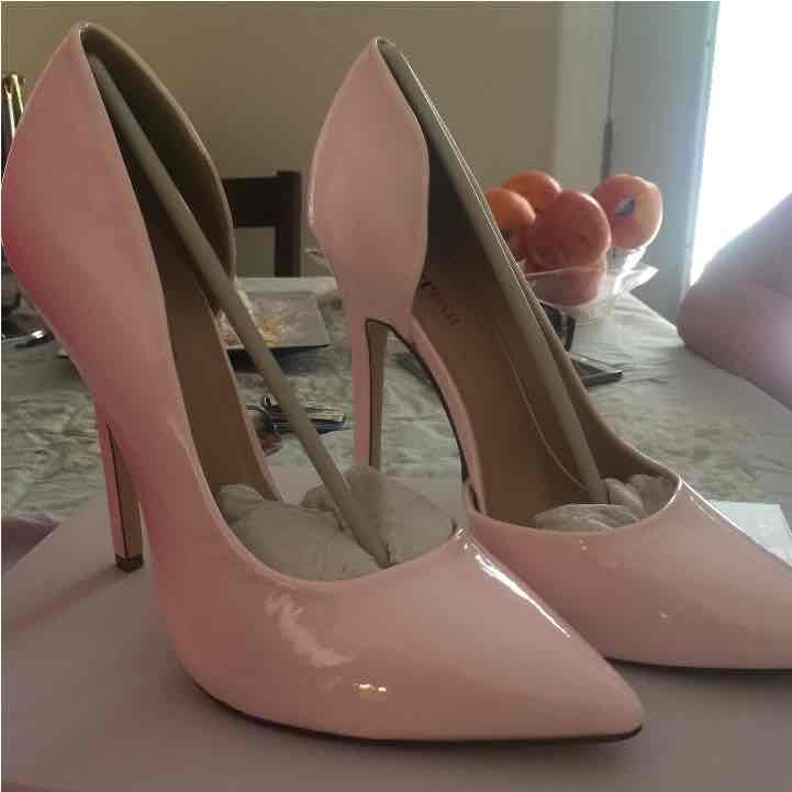 Brand new never worn!!