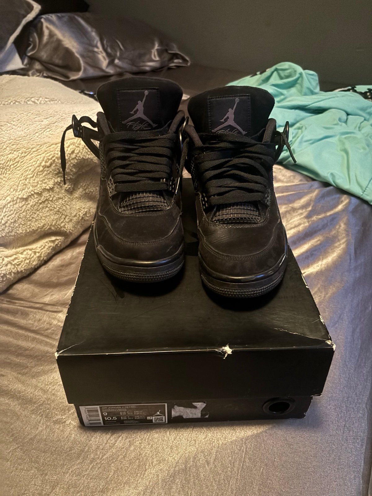 Jordan 4 black cat