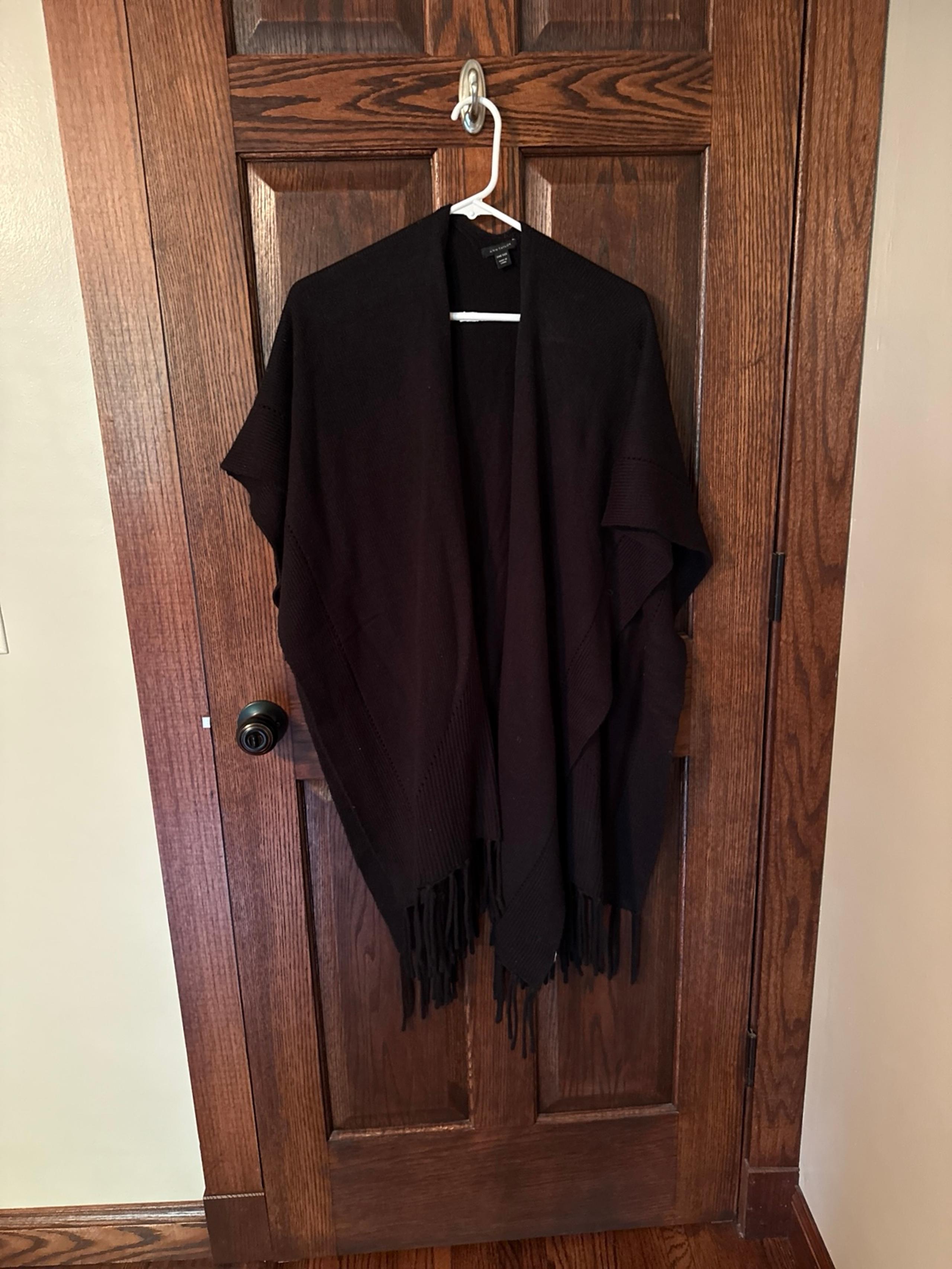 Ann Taylor sweater shrug black