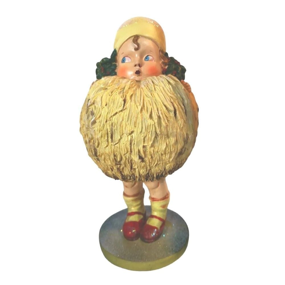 Vintage Miss Muff Figure Resin 7.5 H 4 In W