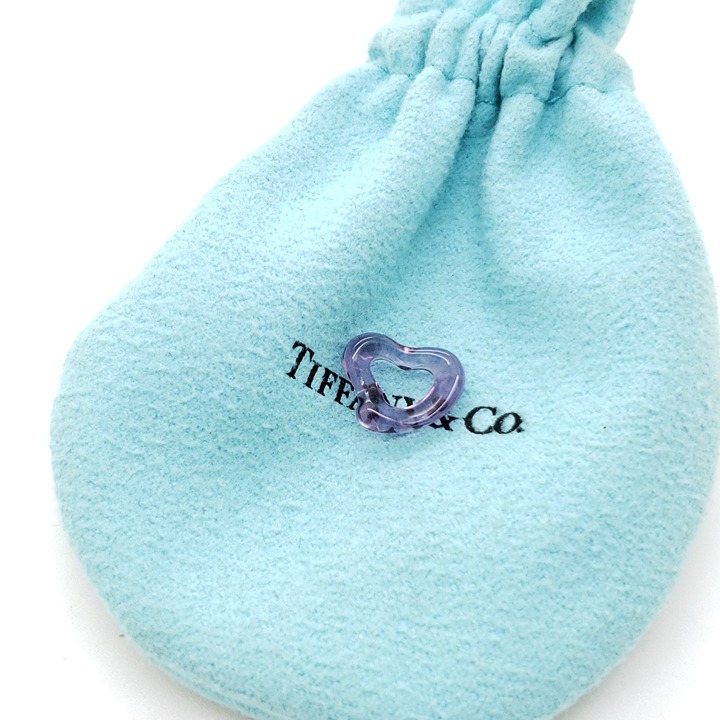 Tiffany & Co Elsa Peretti Purple Amethyst Carved Small Open Heart Pendant Pouch