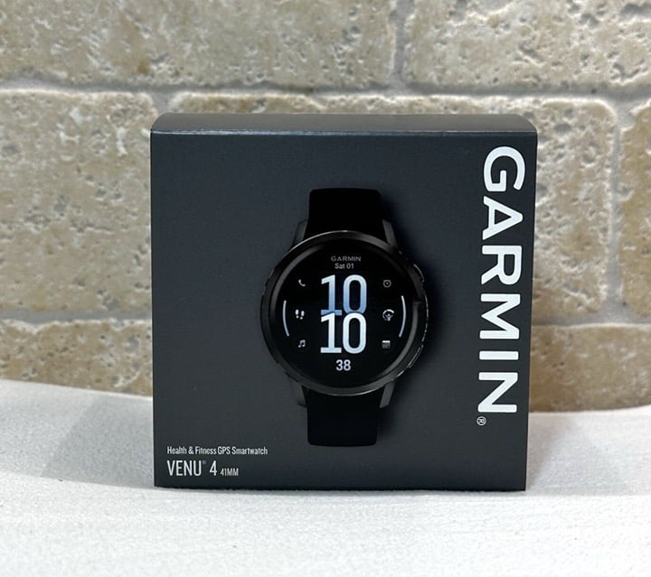 Garmin Venu 4 Smartwatch with Silicone Band - Black 41mm