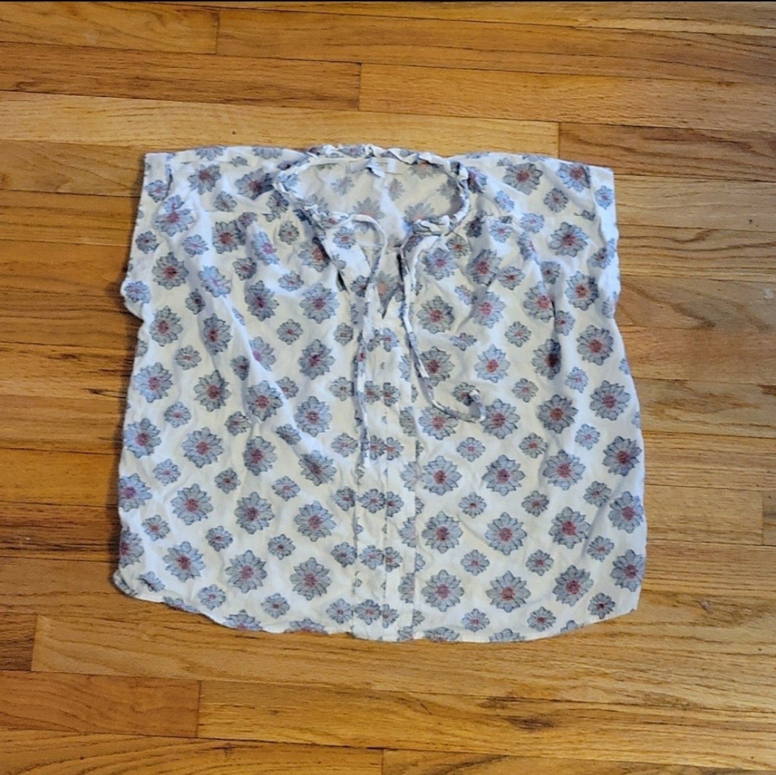 unique design Loft Medium Size Top Peasant Sleeved Short Women unique design Loft Medium Size Top Peasant Sleeved Short Women