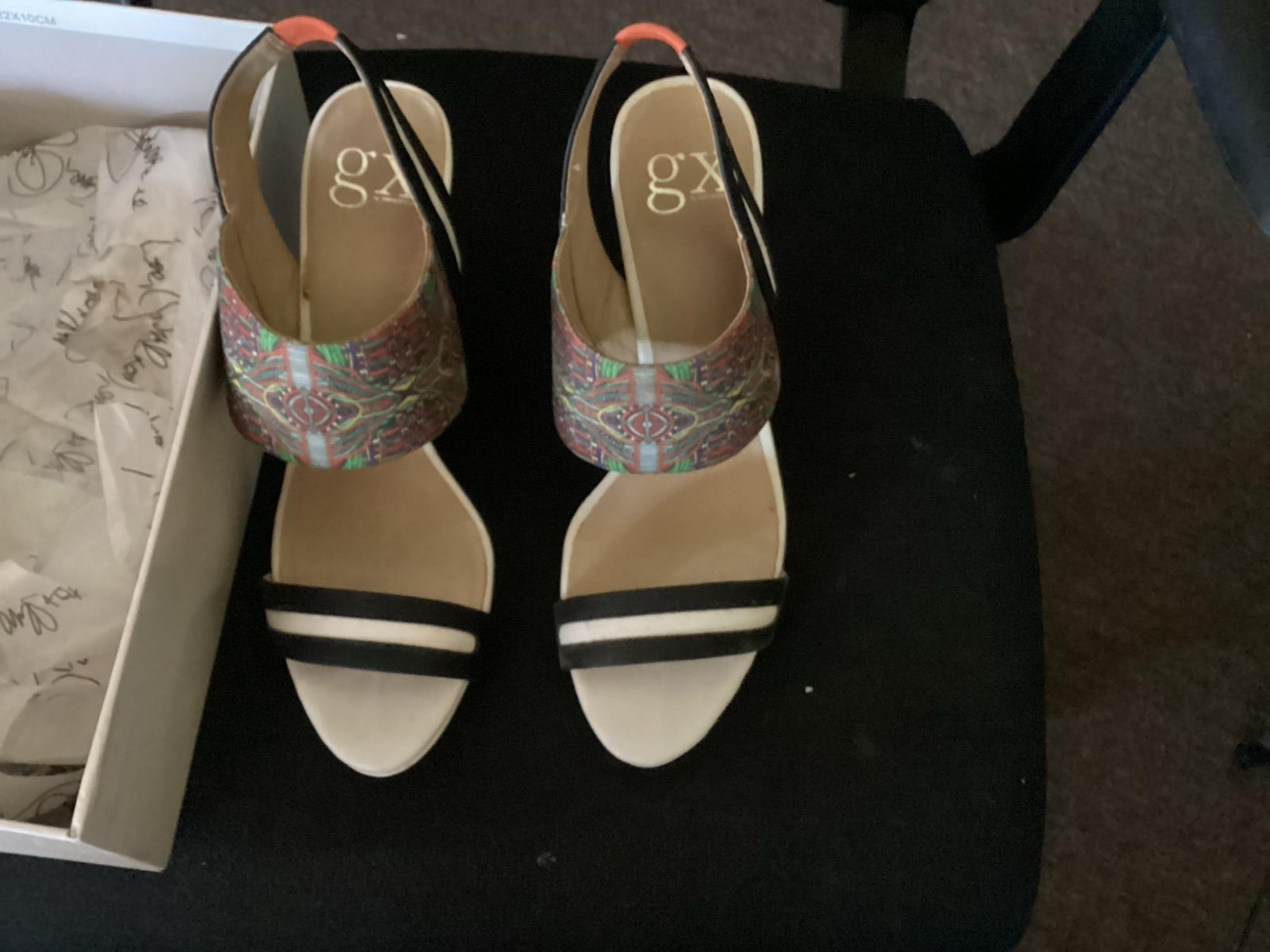 Gwen Stefani sandanls pumps heels shoes size 9 new in box sexy