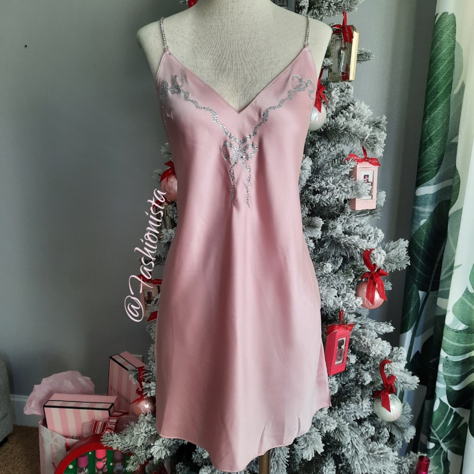 NEW SMALL Victoria's Secret Twinkle Bows Satin Open-Back Slip Dress in pink