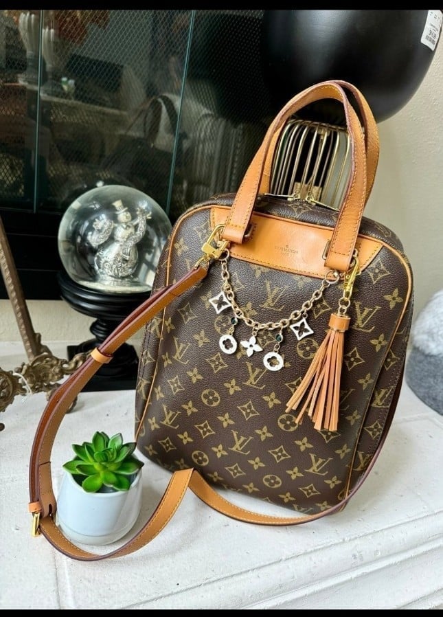 AUTH Louis Vuitton Monogram Excursion Travel Bag FIRM
