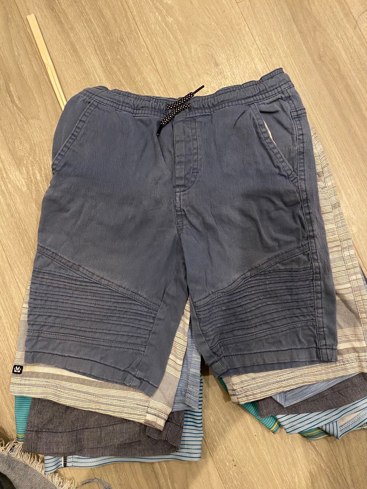 Bundle of shorts (size 7s)