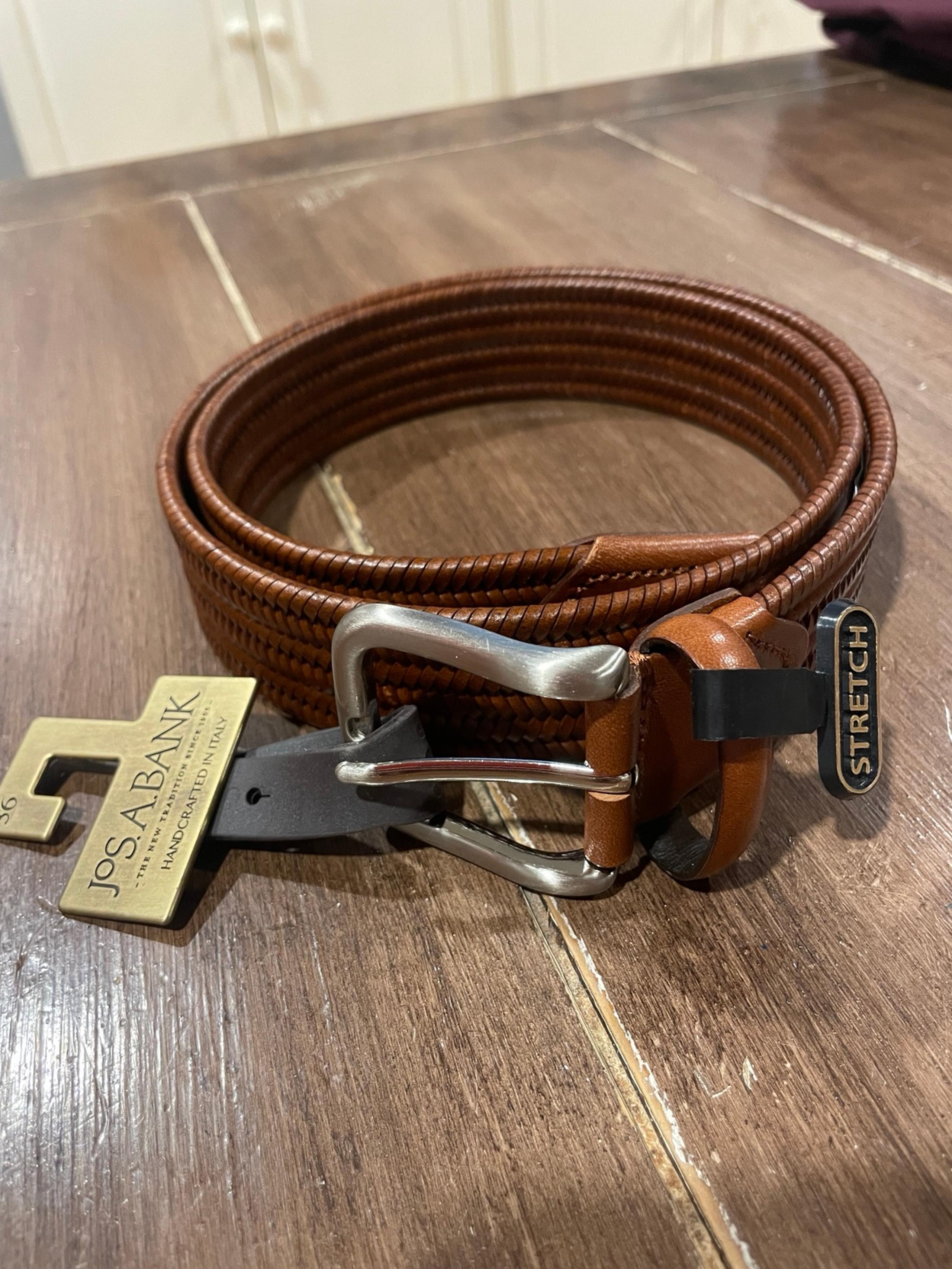 JoS. A. Bank genuine leather stretch belt