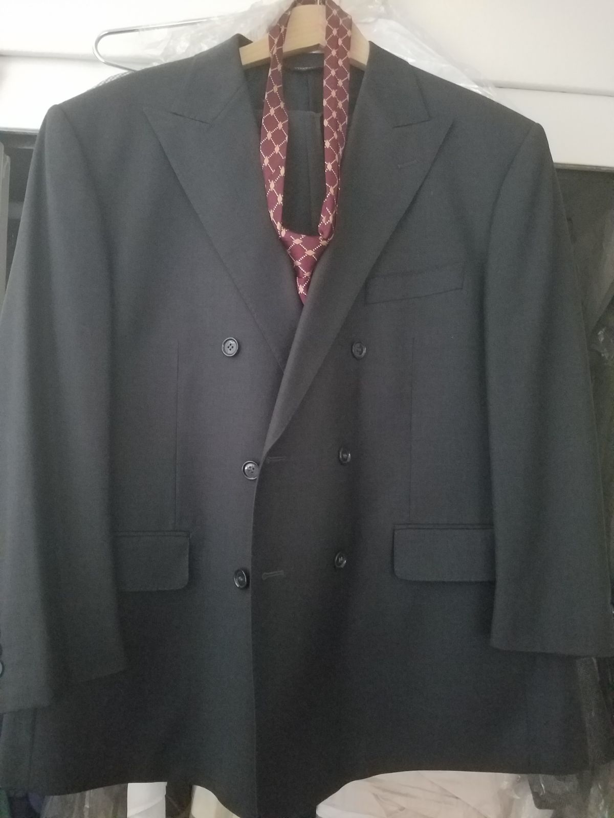 Italian Suit with bonus tie