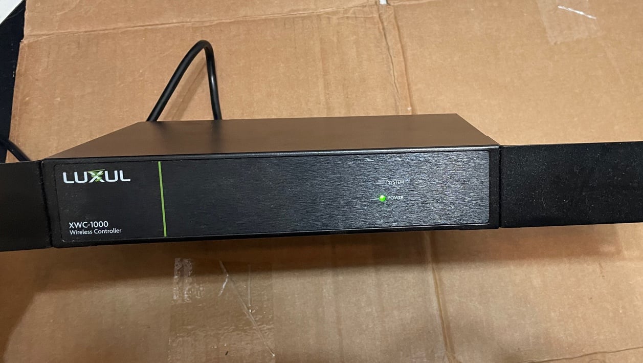 Luxul XWC-1000 version 1
