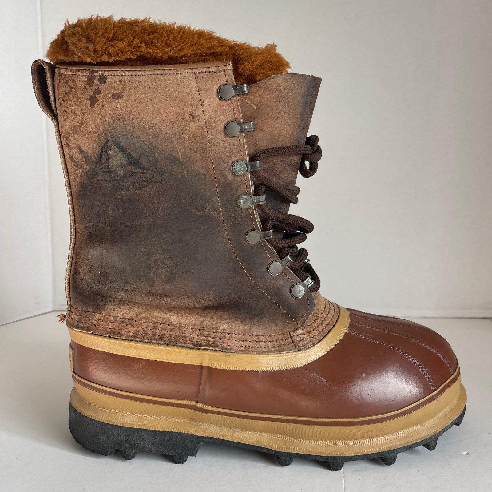 RARE FIND Sorel and Eddie Brown Snow boots 7.0 M