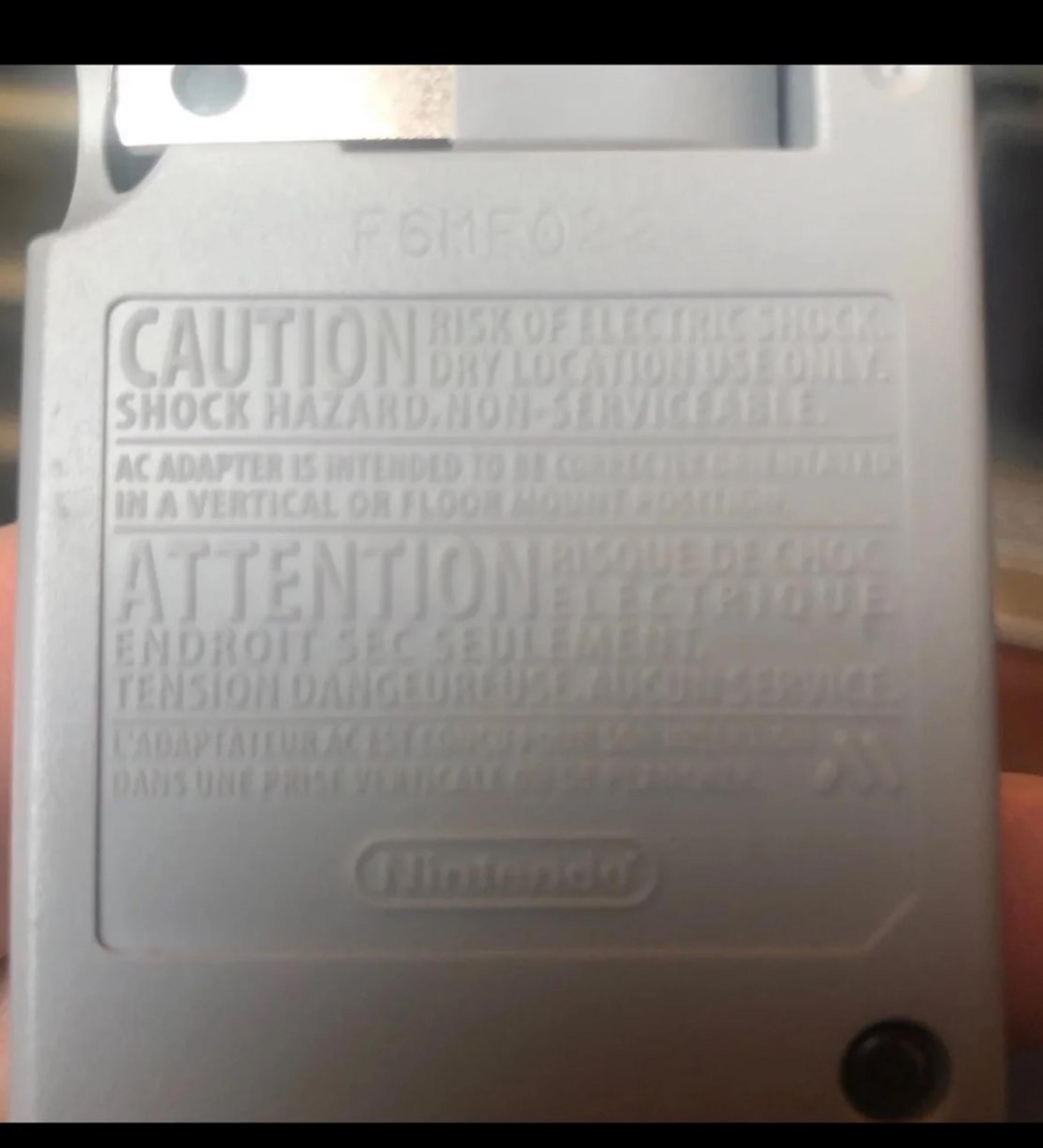 3DS/DSi OEM Charger & Game