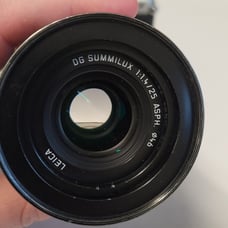 Panasonic leica 25 mm 1.4