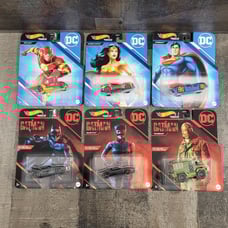 New Hot Wheels DC The Batman Movie 2022 Superman Wonder Woman Flash Lot of 6