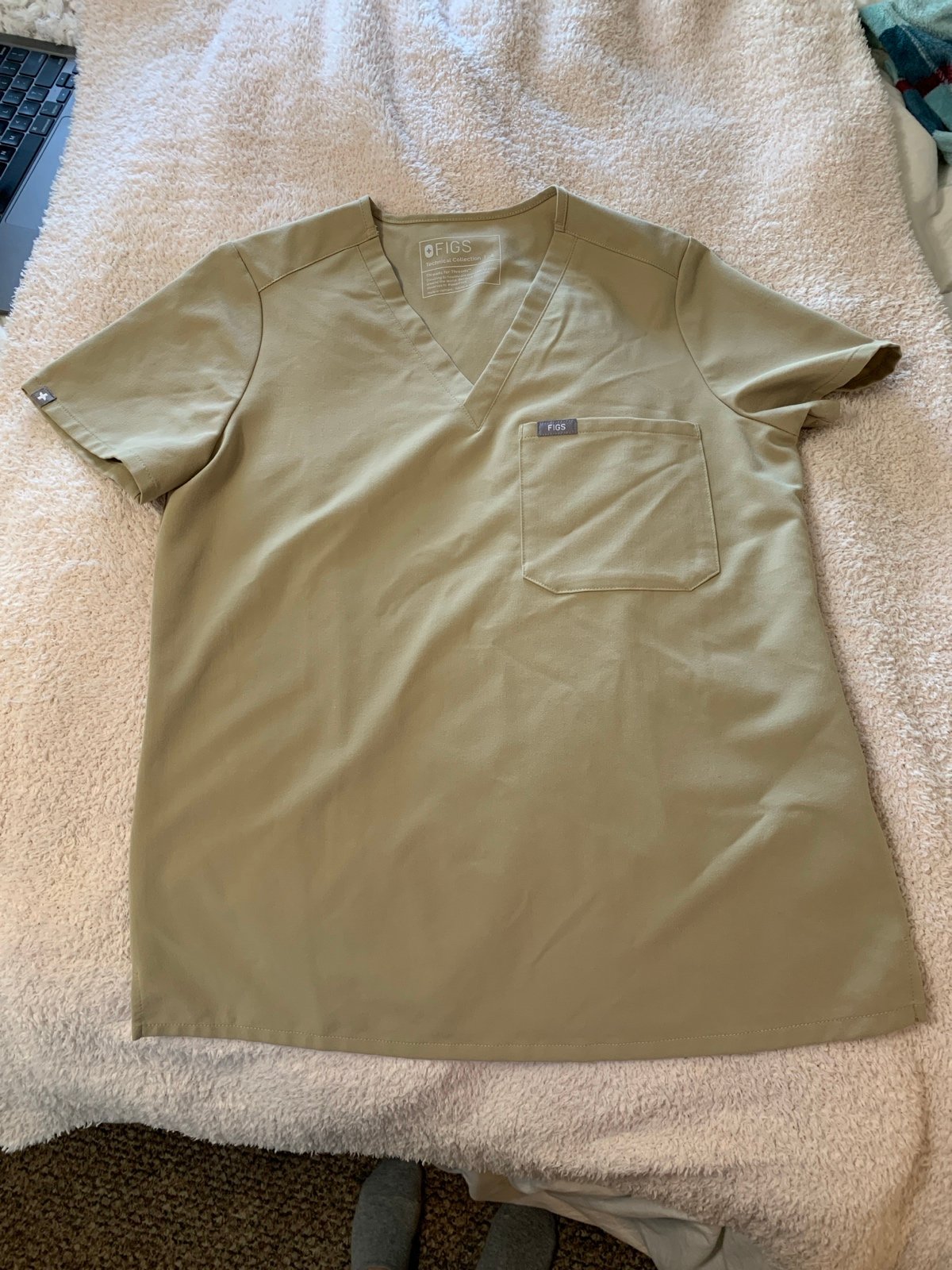 FIG Clothing Catarina One-Pocket Scrub Top