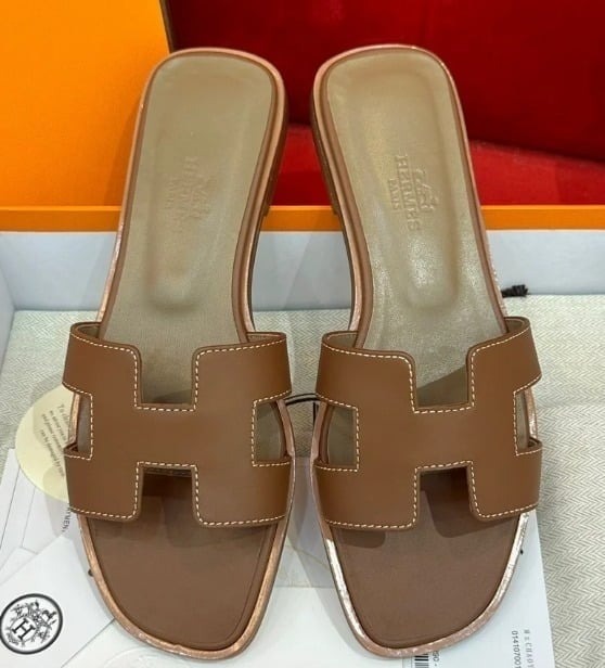 brown Sandals 38