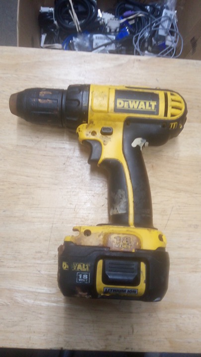 Dewalt DRILL