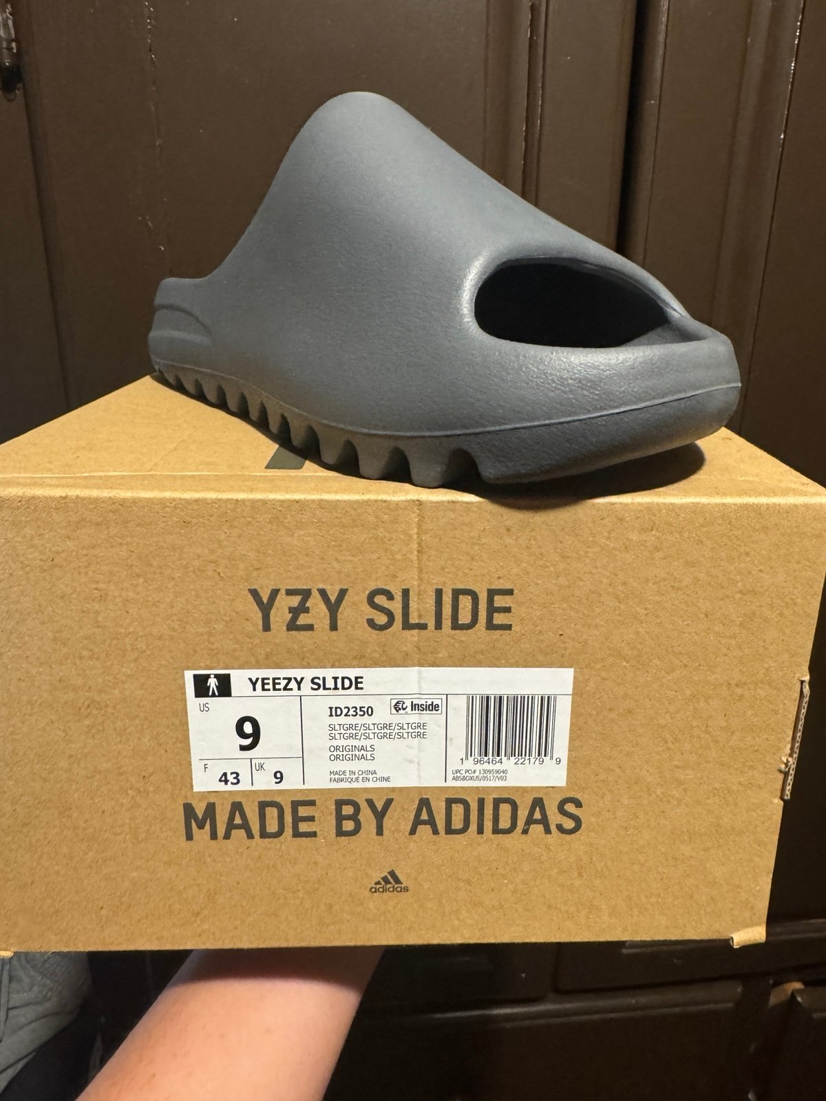 Yeezy slide slate grey