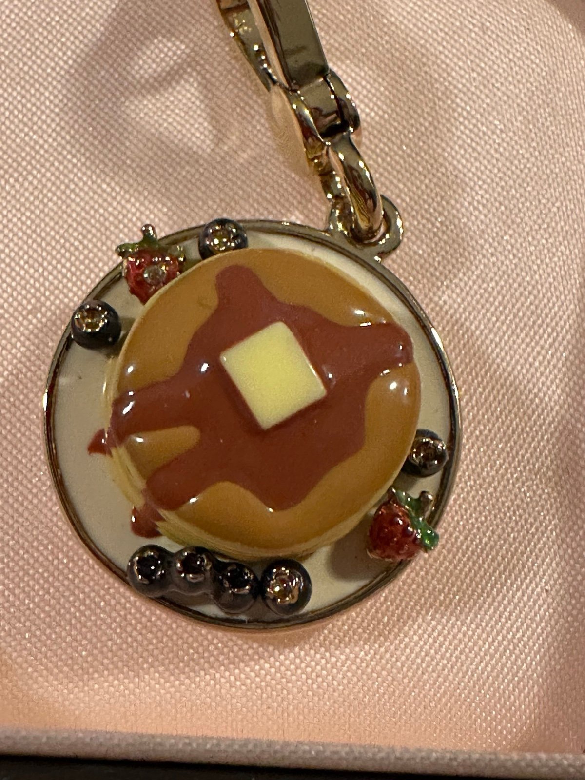 Rare Juicy Couture Pancakes Butter Syrup Berries Plate Bracelet Charm #YJRU5089