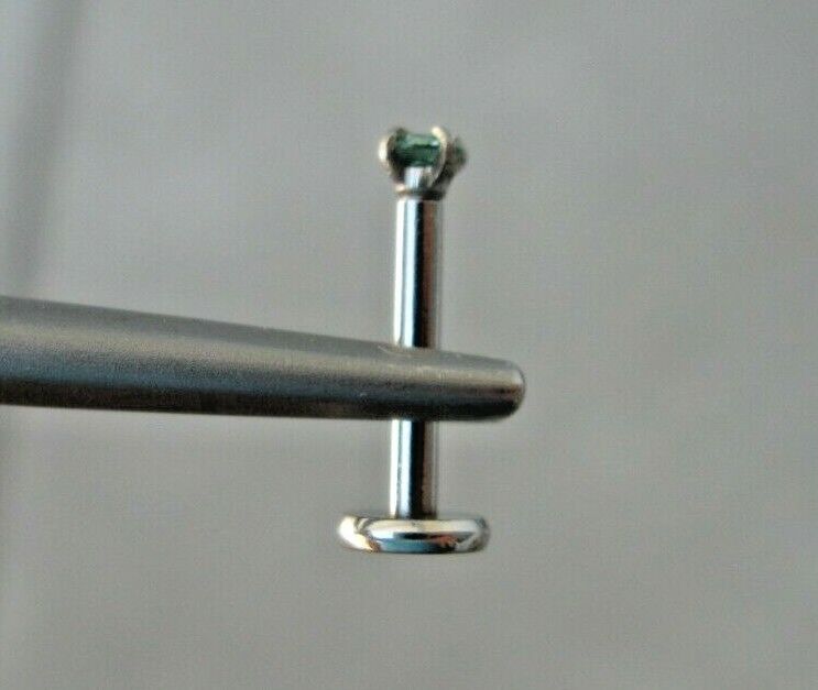 2.06mm REAL LIGHT GREEN DIAMOND LABRET BODY,CERTIFICA TE LIP 1/4\