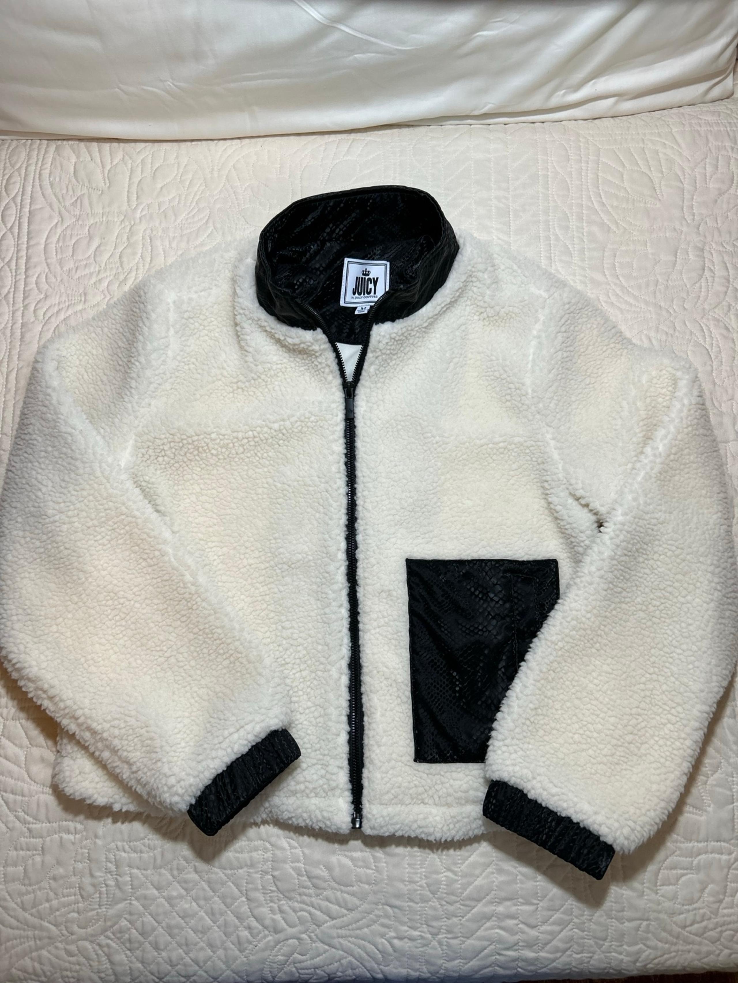 Juicy By Juicy Couture Pebble White Sherpa Jacket Zip Up with Pocket Size M
