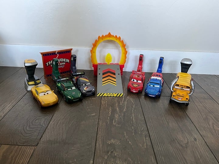 Disney Pixar Cars Pit Race Off Launchers Launch & Race Lot Fritter McQueen Nigel