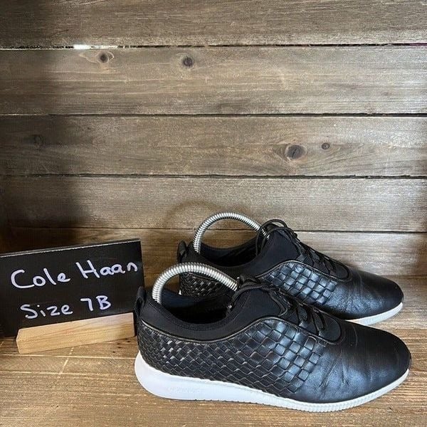 Womens Cole Haan Studio Grand Weave Black Leather Shoes Sneakers Size 7 B GUC