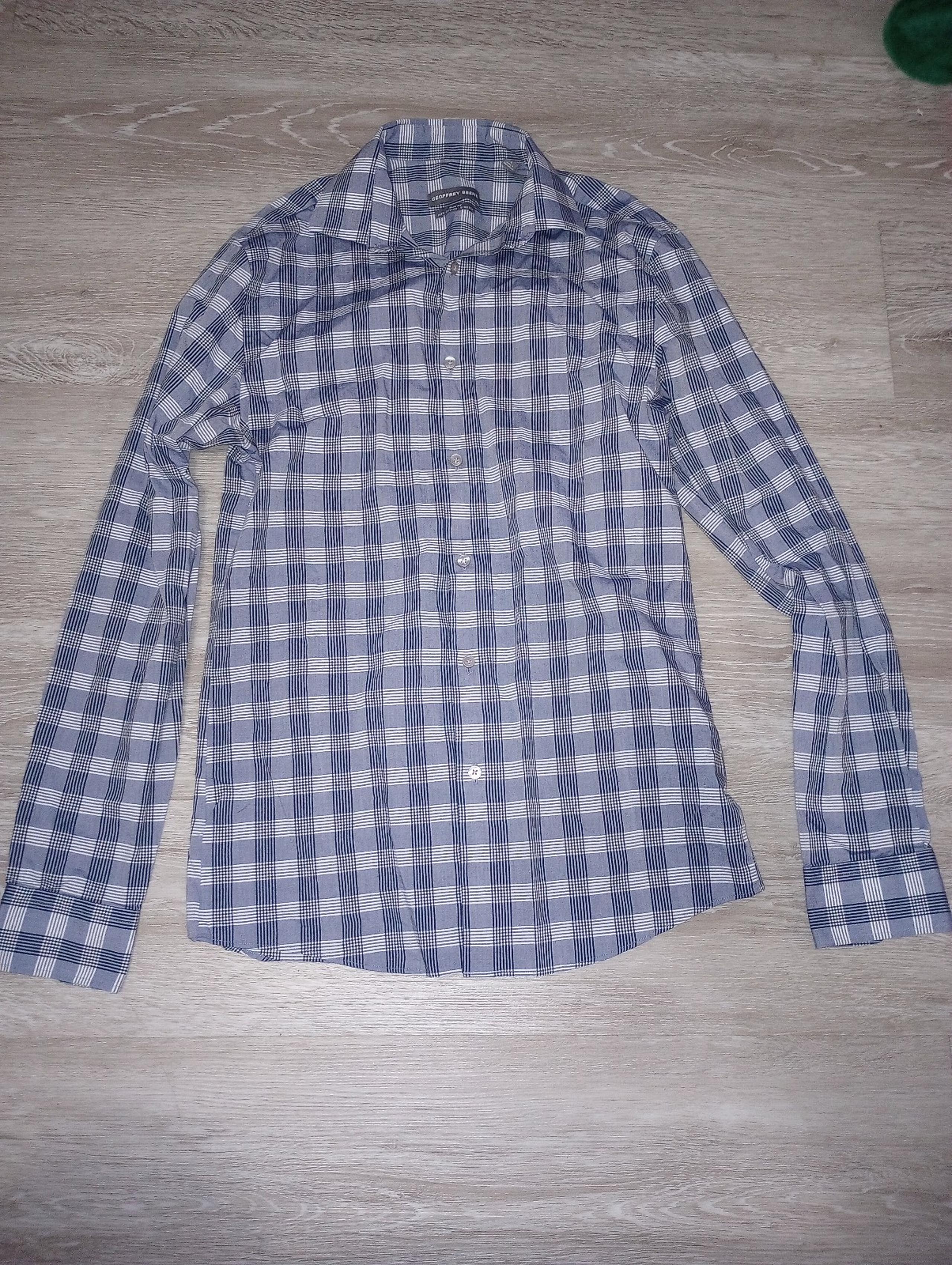 Men's dress shirt size small slim fit