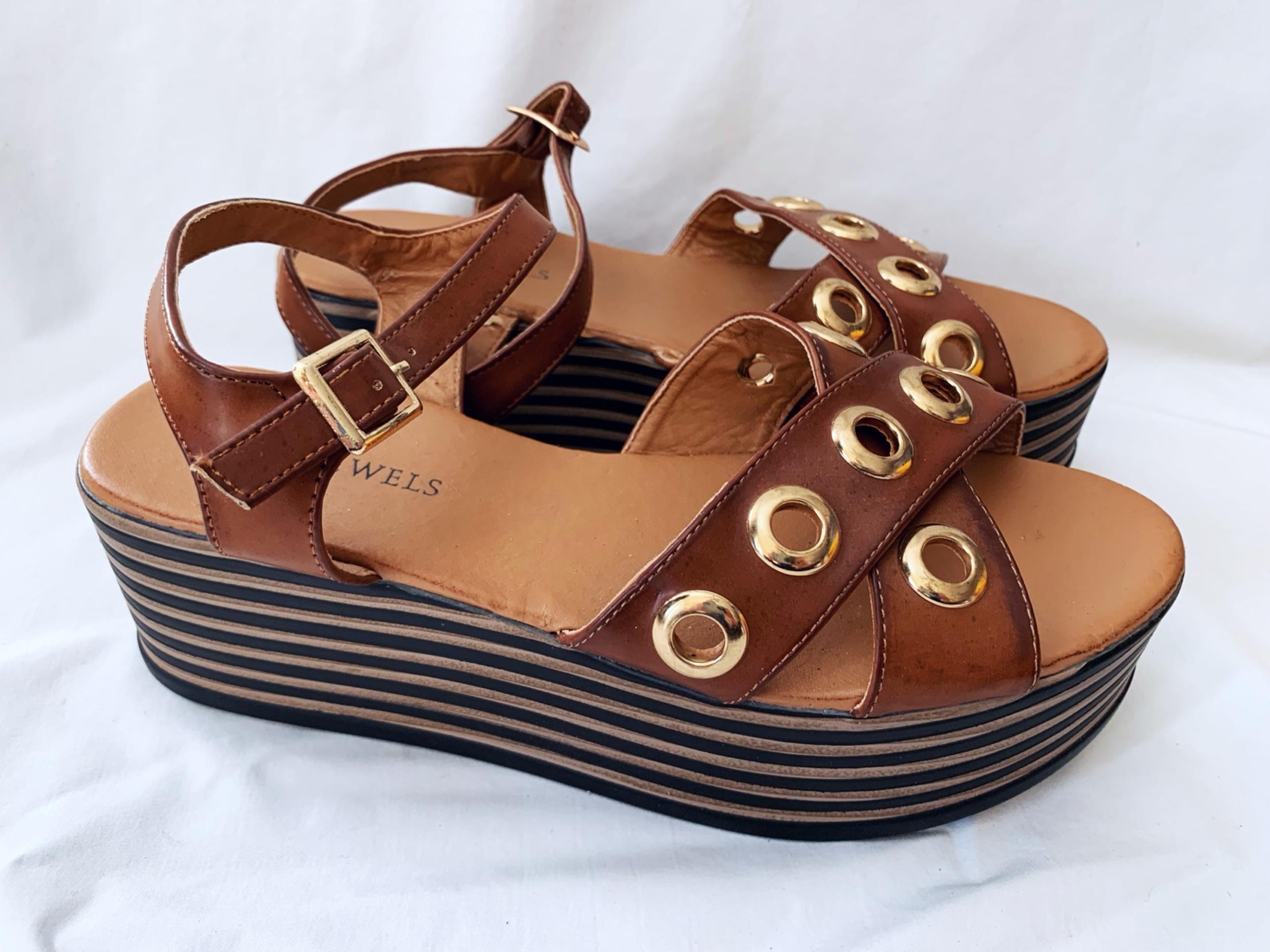 Platform Sandals Womens Size 10 Size 41 Like New