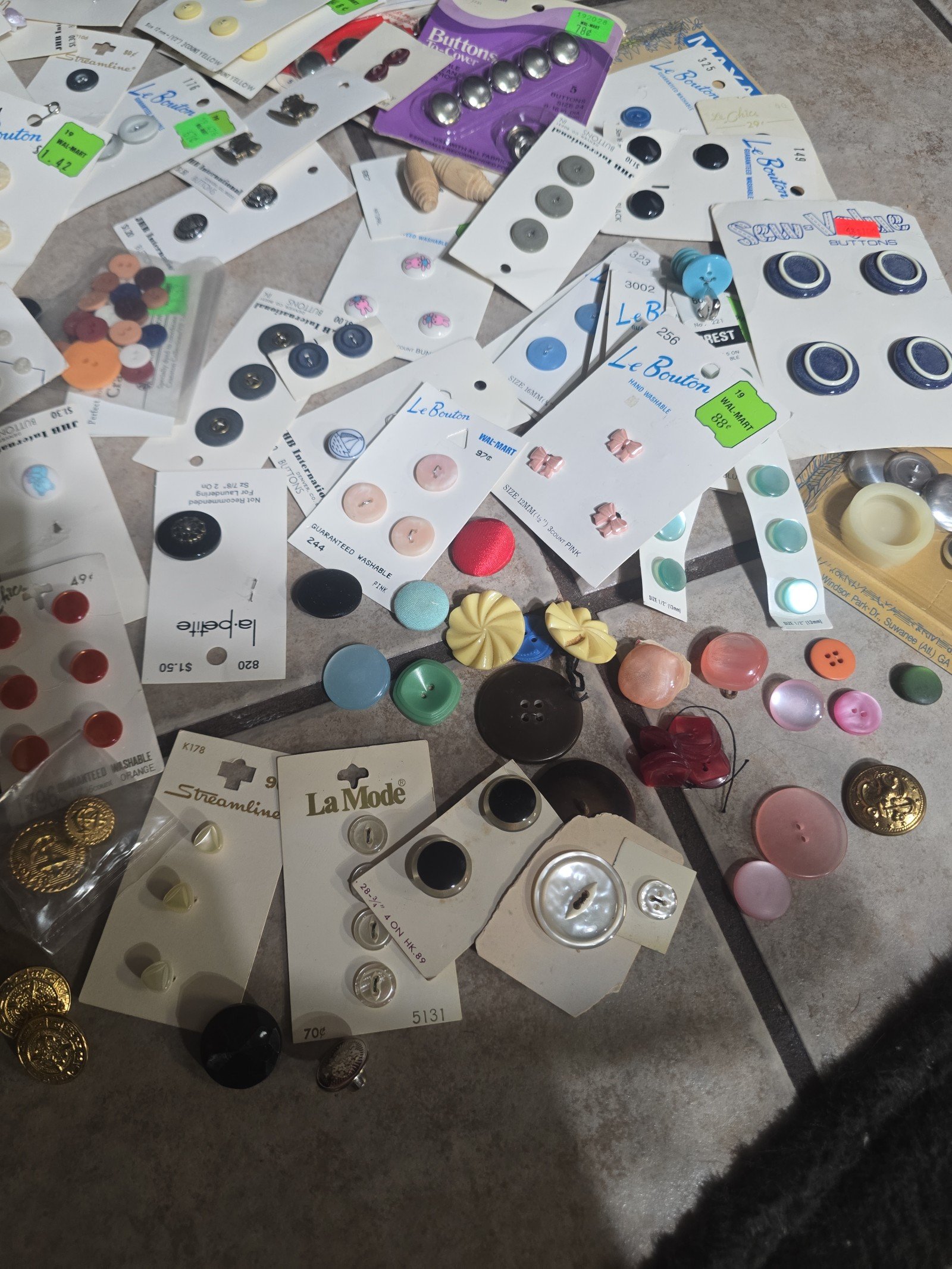 Vintage Buttons Bundle/ Lot
