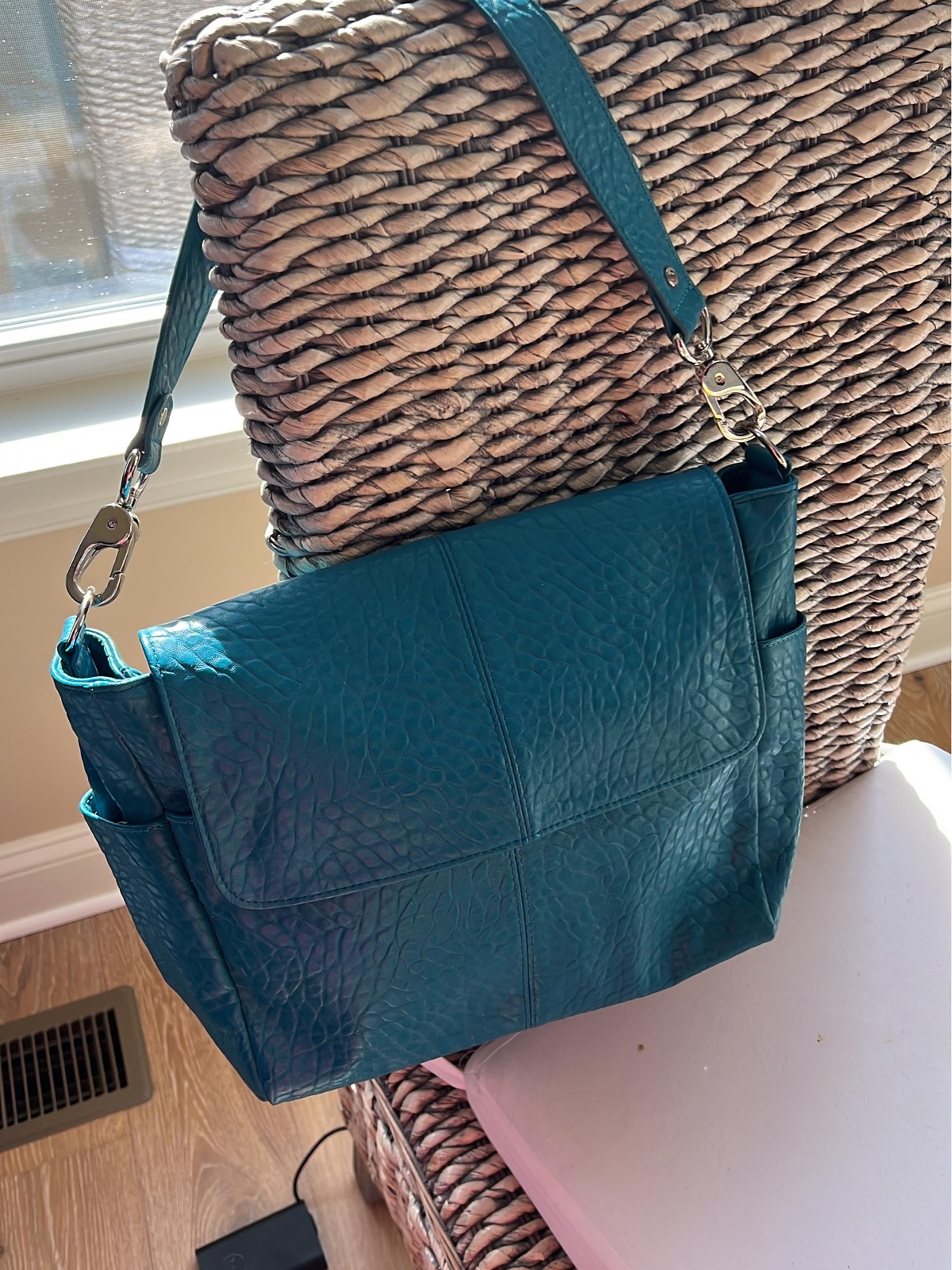 Jewell By Thirty One Faux Pebbled Leather Flap Messenger Shoulder Purse Bag