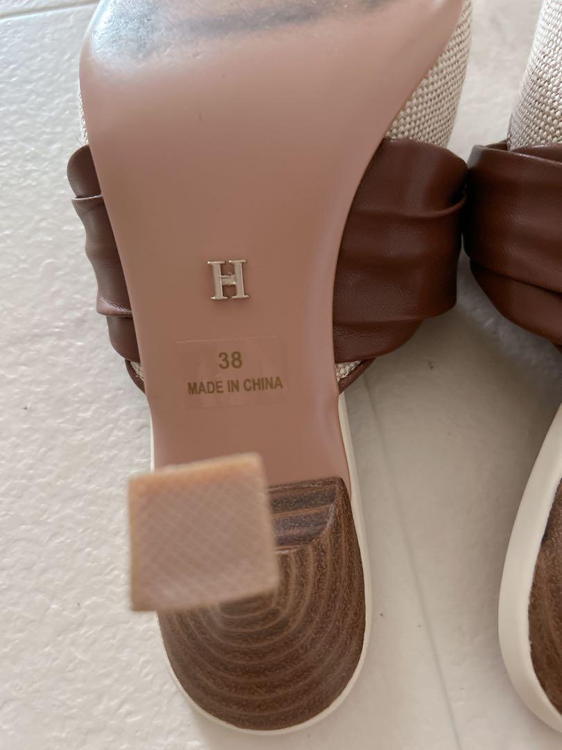 売れ筋がひ！ Herlipto Twisted Two-Tone Mules, size 38 Mules 靴