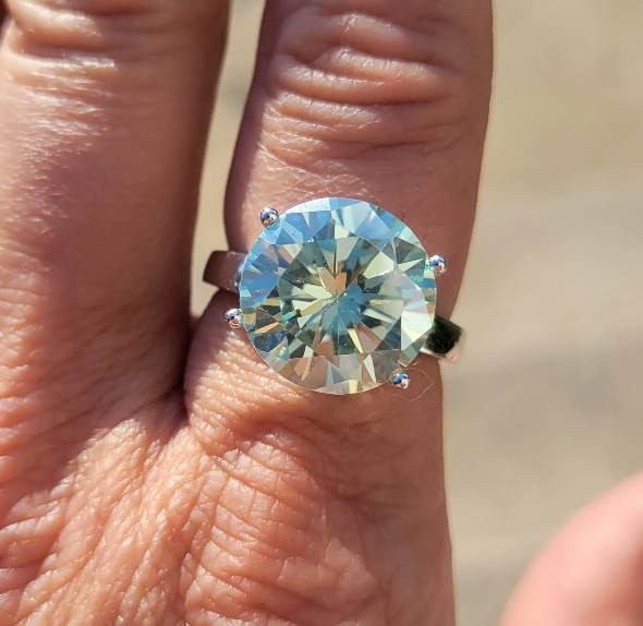5.0 Ct VVS1 White Blue Round Moissanite Diamond 925 Silver Ring Size 7
