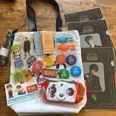 L'Arc-en-Ciel Bag and Pouch Set