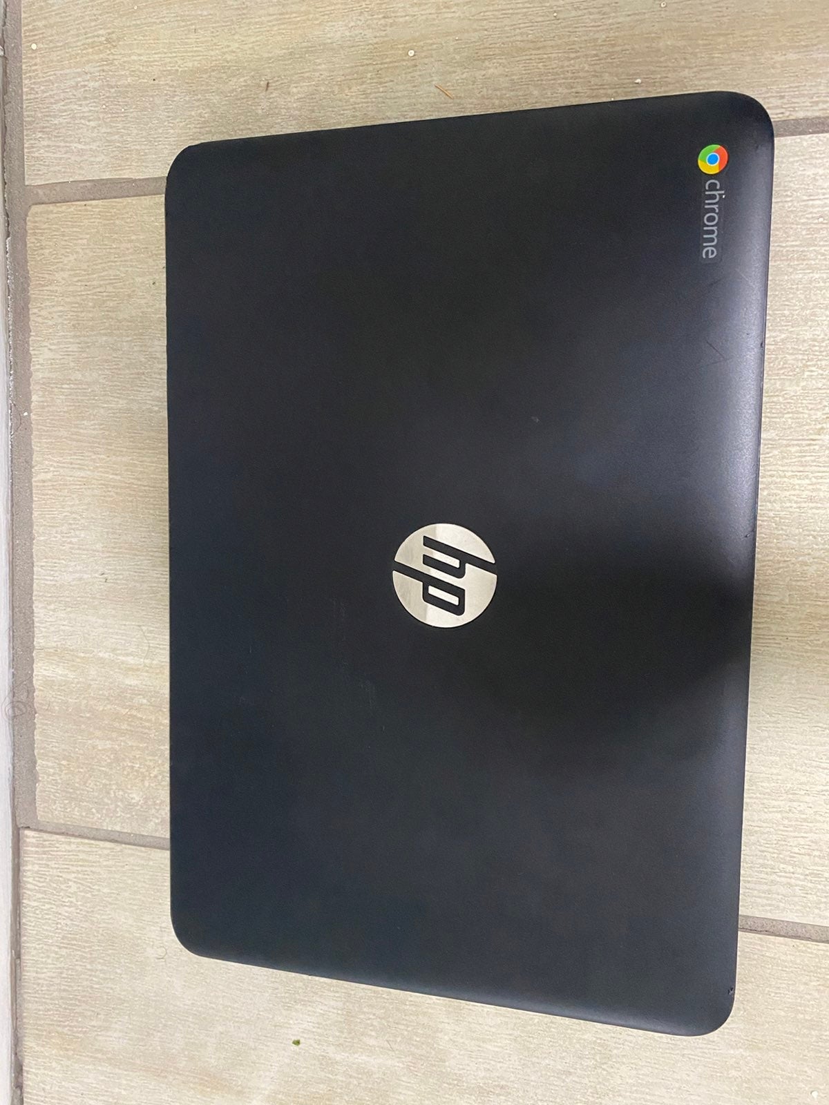 HP Touch-Screen Chromebook 64 GB in black