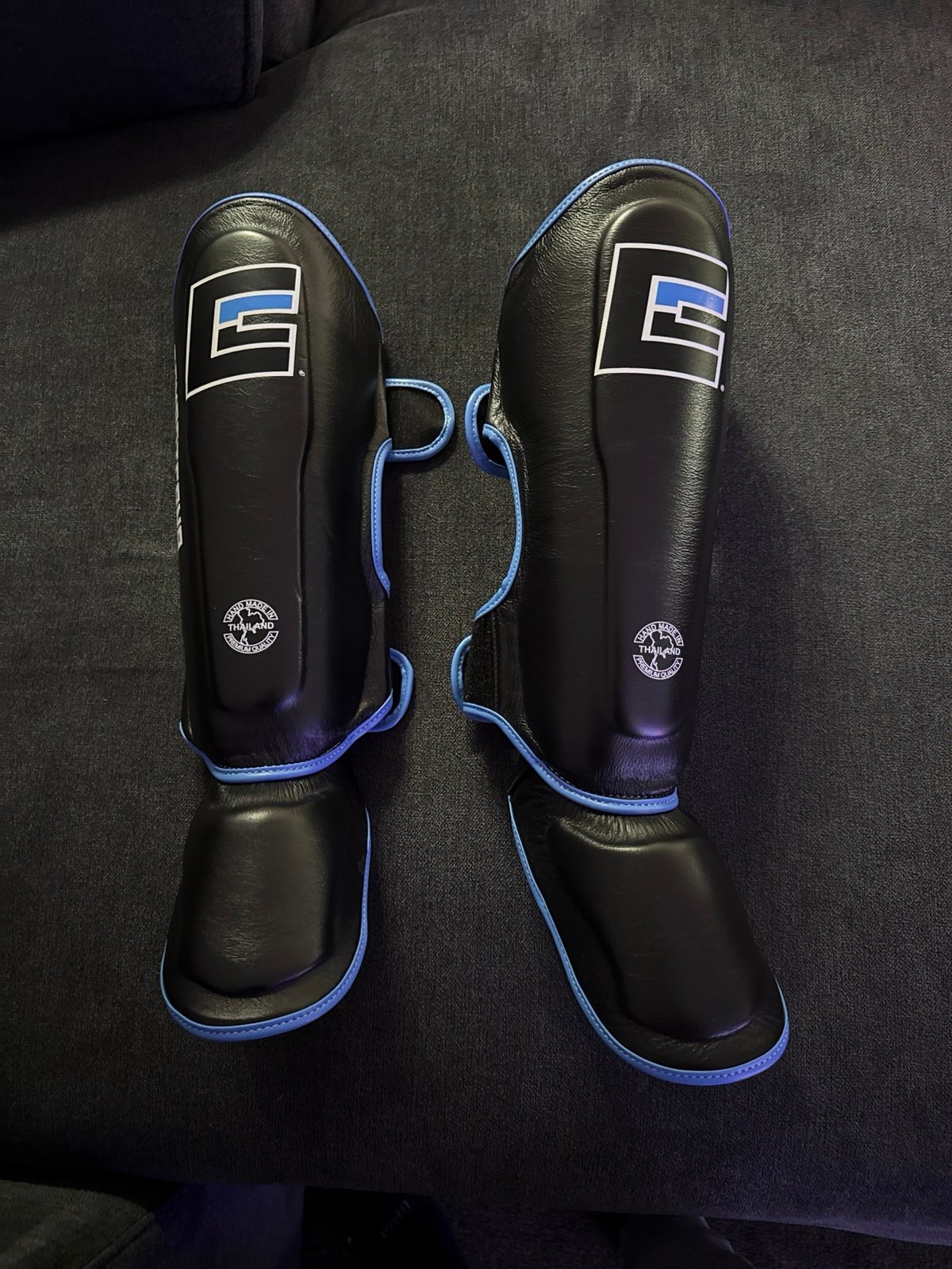 Combat Corner Shin Guards (HMIT) Size Medium