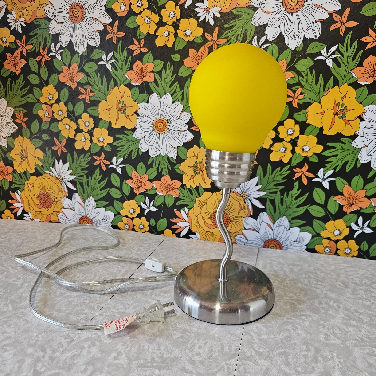 Light Bulb Squiggle Table Lamp Pop Art Y2K