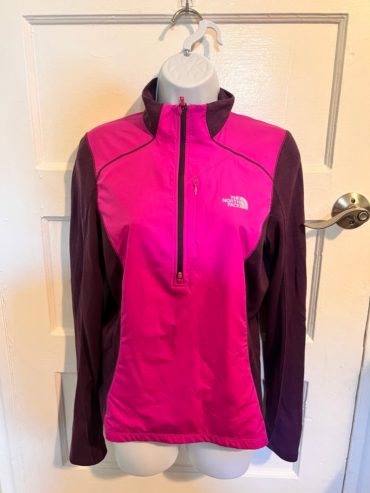 The North Face Pullover Womens Flight Series Windbreaker 1/2 Zip Purple