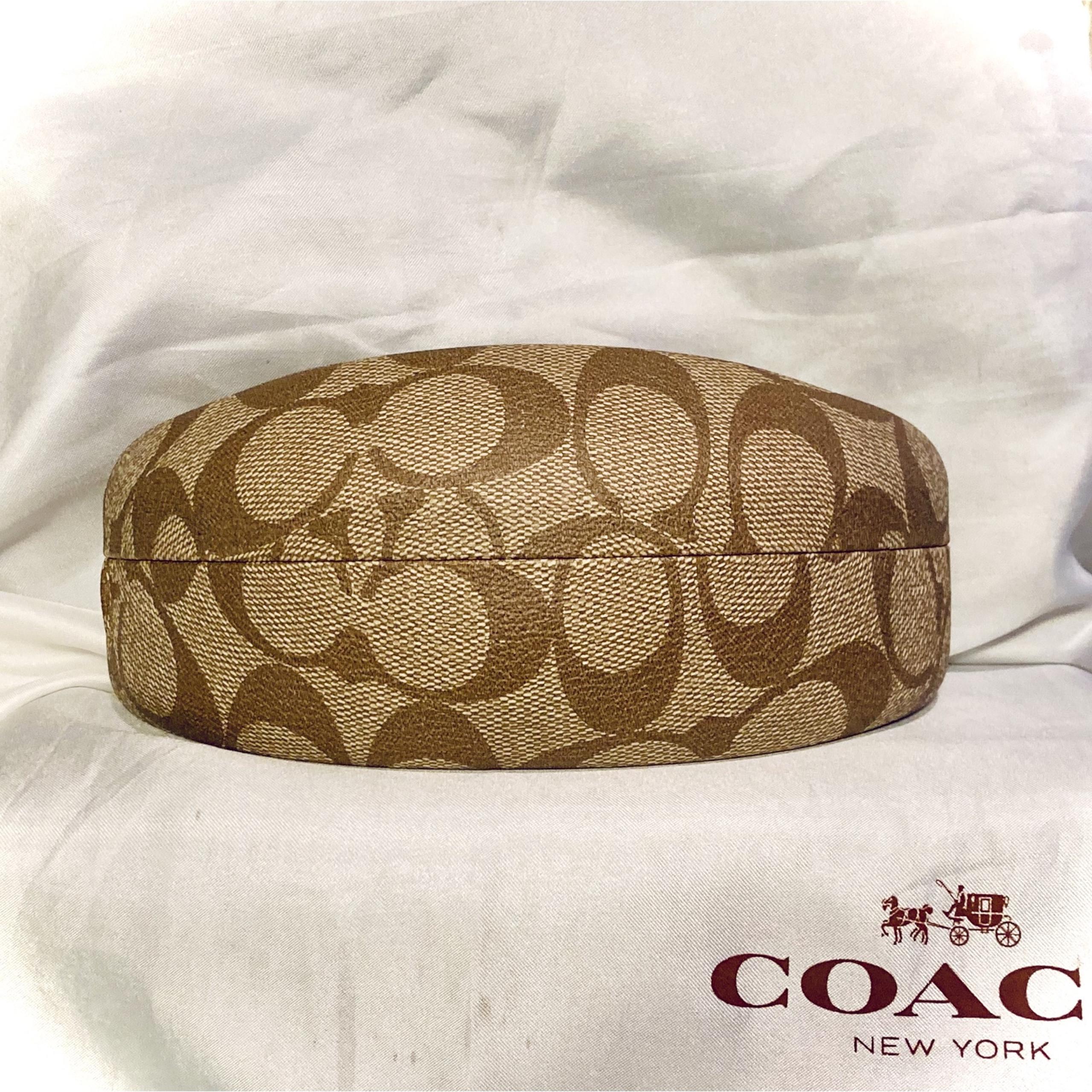 Coach Men’s Jumbo Hard Clamshell Sunglasses Case Tan/ Brown Monogram Print NWOT