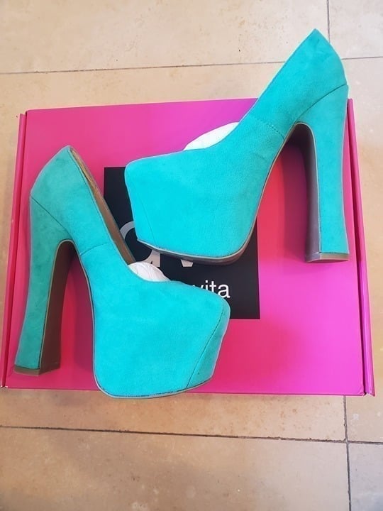 DV8 Dolce Vita Vixen Platform Teal Mint Suede Heels Size 6 NWT NIB Vintage Pinup