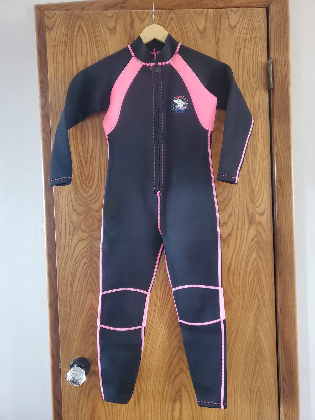 Kids wet suit size xl