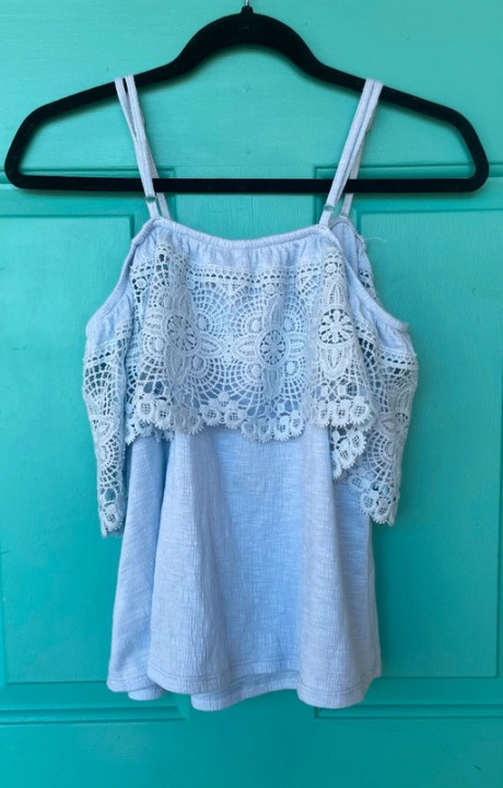 Top Cute boho summer shirt xl but fits like an 8/M. no stains no tearing