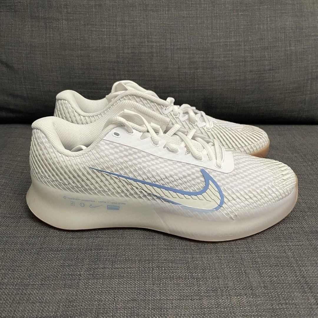 Nike Court Air Zoom Vapor 11 HC Tennis Shoes Womens Size 9 White DR6965-105