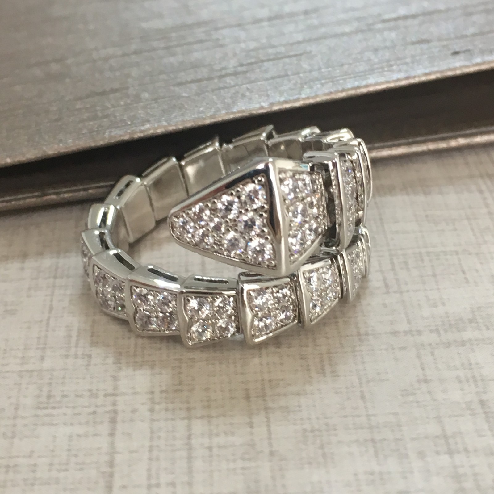 Women's Classic 18K White Gold and Diamonds Ring