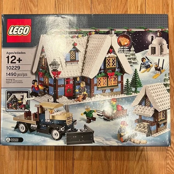 NEW LEGO Creator Expert Winter Village Cottage Set 10229