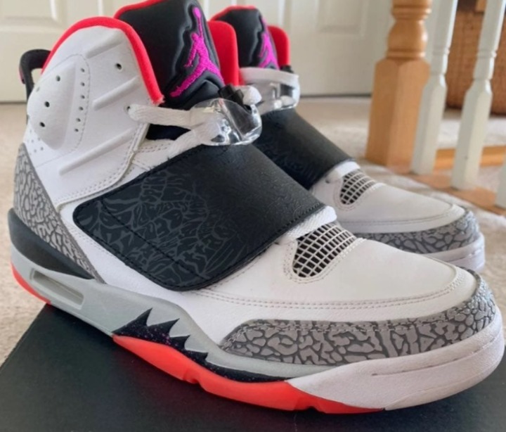 GS) Air Jordan Son Of Mars Low 'Wolf Grey' 580604-027